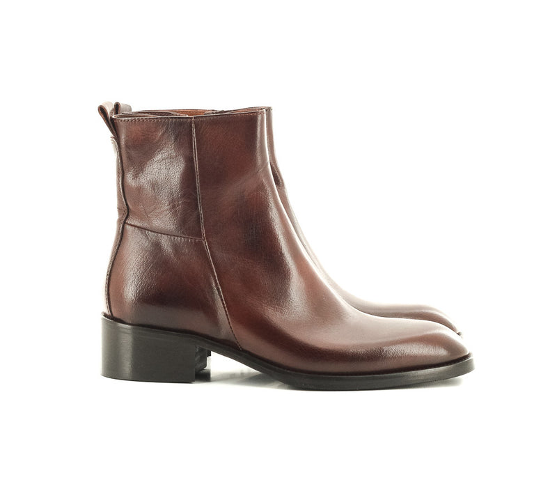 BOOTS D940 MARRON